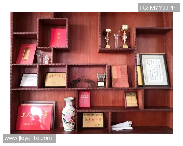 深度探讨刘丽在DOTA2世界中的成长与挑战历程